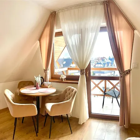 Na Skarpie منزل للإقامة *